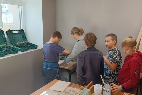 Warsztaty dla dzieci 10+ „Zabawy z drewnem”