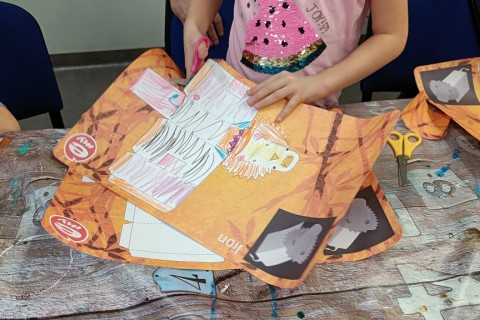 Bawmy się razem - zabawy sensoryczne dla rodziców z dziećmi w wieku 4-5 lat