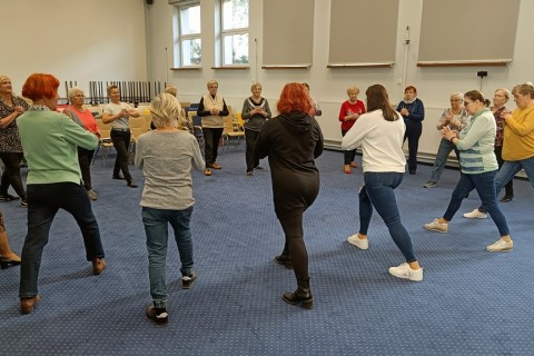 ĆWICZENIA PAMIĘCI I KONCENTRACJI SENIORÓW NA WESOŁO