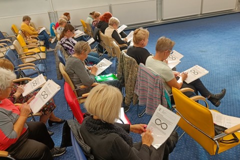 ĆWICZENIA PAMIĘCI I KONCENTRACJI SENIORÓW NA WESOŁO