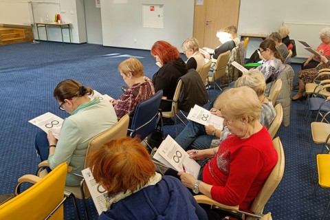 ĆWICZENIA PAMIĘCI I KONCENTRACJI SENIORÓW NA WESOŁO