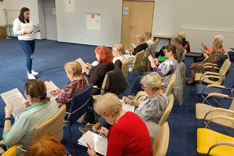 ĆWICZENIA PAMIĘCI I KONCENTRACJI SENIORÓW NA WESOŁO