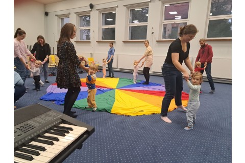 Zajęcia umuzykalniające dla dzieci w wieku 2-3 lata