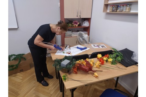 Warsztaty florystyczne dla seniorów - kompozycje na groby