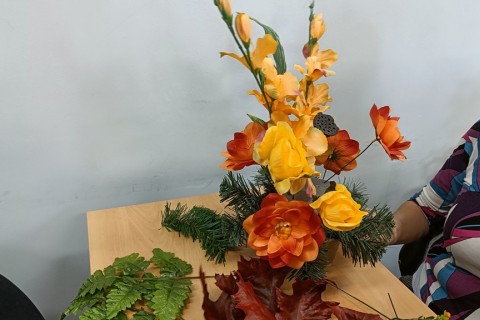 Warsztaty florystyczne dla seniorów - kompozycje na groby