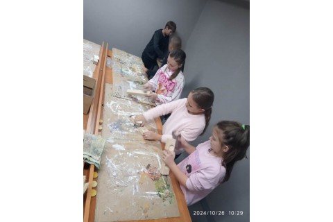 Warsztaty dla dzieci 10+ „Zabawy z drewnem”