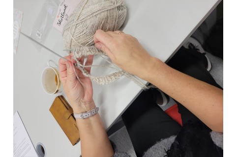 Warsztaty robienia na drutach dla początkujących