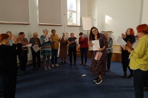 ĆWICZENIA PAMIĘCI I KONCENTRACJI SENIORÓW NA WESOŁO