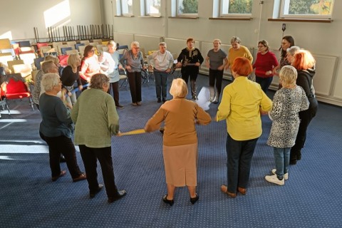 ĆWICZENIA PAMIĘCI I KONCENTRACJI SENIORÓW NA WESOŁO
