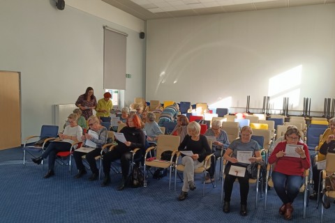 ĆWICZENIA PAMIĘCI I KONCENTRACJI SENIORÓW NA WESOŁO