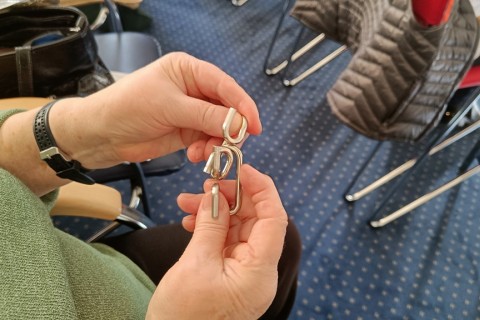 ĆWICZENIA PAMIĘCI I KONCENTRACJI SENIORÓW NA WESOŁO