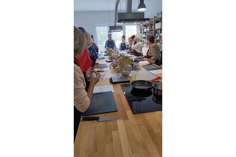 Warsztaty kulinarne dla seniorów - pierogi świata