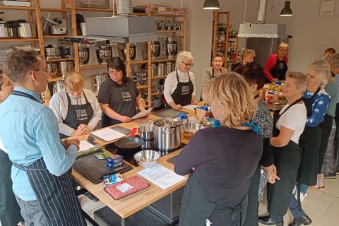 Warsztaty kulinarne dla seniorów - pierogi świata