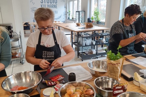 Warsztaty kulinarne dla seniorów - pierogi świata