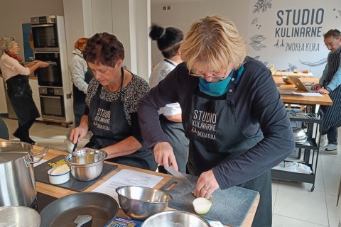 Warsztaty kulinarne dla seniorów - pierogi świata