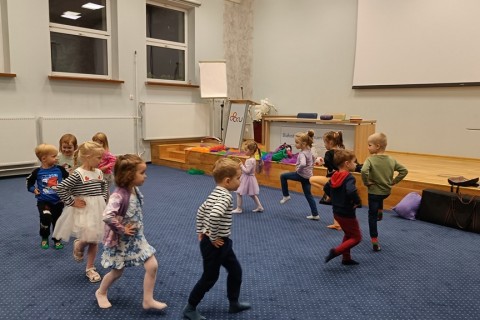 Zajęcia umuzykalniające dla dzieci w wieku 4-5 lat