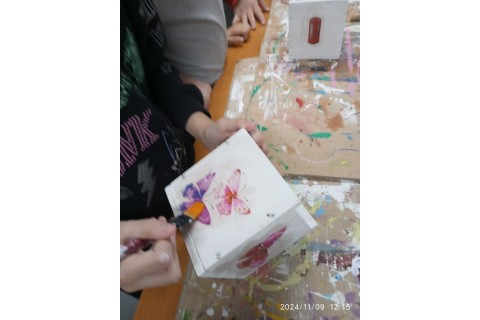 Warsztaty dla dzieci 10+ „Zabawy z drewnem”