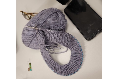 Warsztaty robienia na drutach dla początkujących