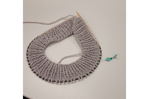 Warsztaty robienia na drutach dla początkujących