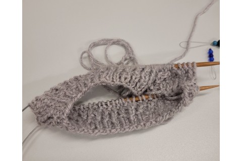 Warsztaty robienia na drutach dla początkujących