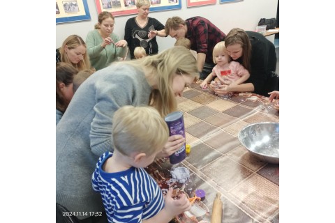 Bawmy się razem -zabawy sensoryczne dla rodziców z dziećmi w wieku 3-5