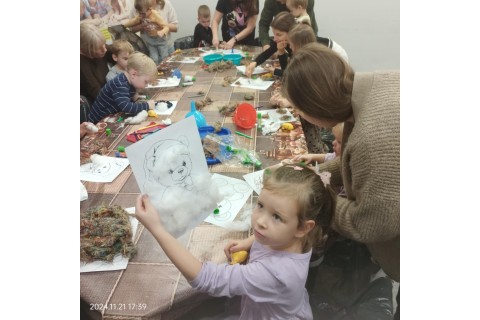 Bawmy się razem - zabawy sensoryczne dla rodziców z dziećmi w wieku 3-5 lat