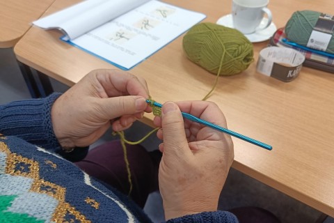 Warsztaty szydełkowania dla seniorów