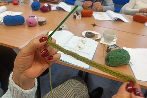 Warsztaty szydełkowania dla seniorów