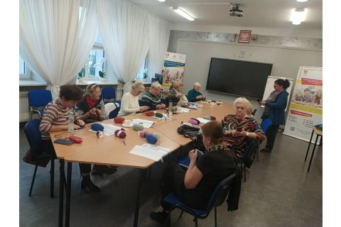 Warsztaty szydełkowania dla seniorów