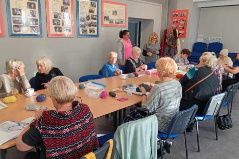 Warsztaty szydełkowania dla seniorów
