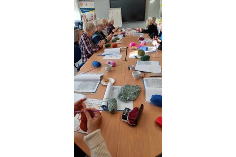 Warsztaty szydełkowania dla seniorów