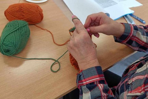 Warsztaty szydełkowania dla seniorów