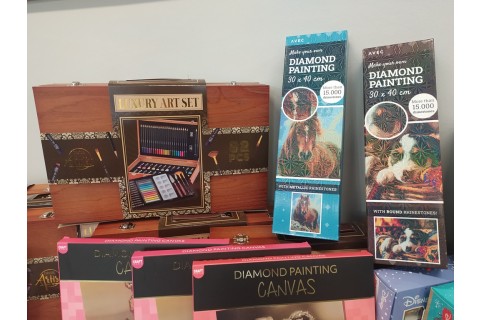 Konkurs plastyczny „Moja rodzina - hobby łączy pokolenia”