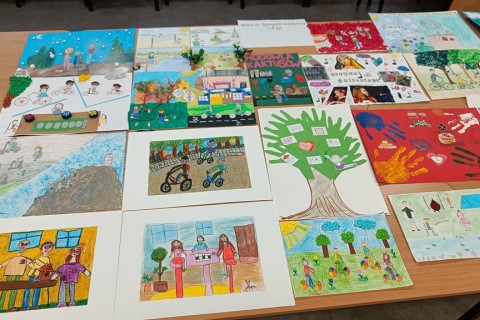 Konkurs plastyczny „Moja rodzina - hobby łączy pokolenia”