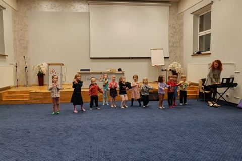 Zajęcia umuzykalniające dla dzieci w wieku 4-5 lat