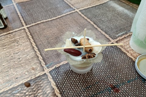 Warsztaty kreatywne dla seniorów - tworzenie świec