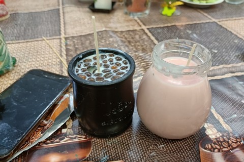 Warsztaty kreatywne dla seniorów - tworzenie świec