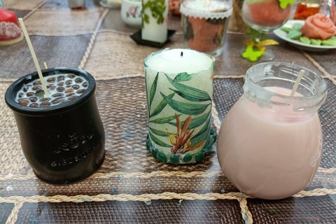 Warsztaty kreatywne dla seniorów - tworzenie świec