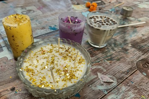 Warsztaty kreatywne dla seniorów - tworzenie świec