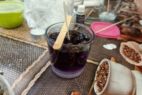 Warsztaty kreatywne  dla dorosłych - tworzenie świec