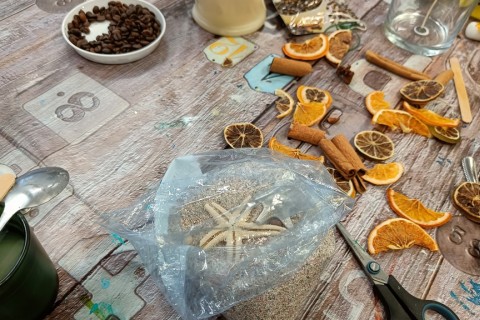 Warsztaty kreatywne  dla dorosłych - tworzenie świec