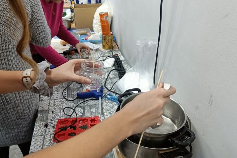 Warsztaty kreatywne  dla dorosłych - tworzenie świec