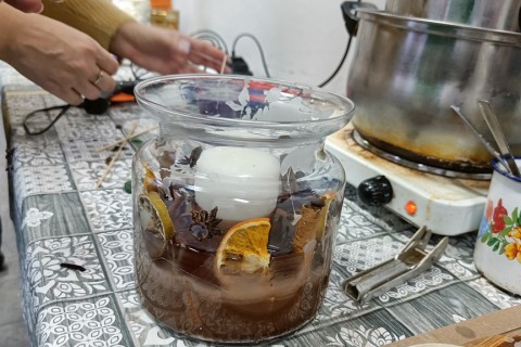 Warsztaty kreatywne  dla dorosłych - tworzenie świec