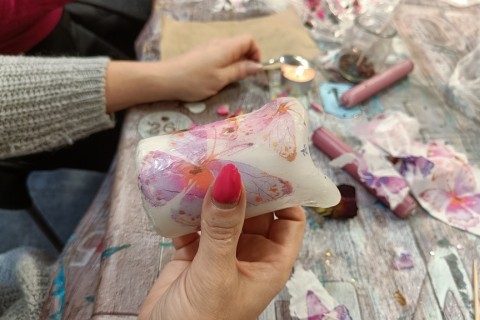 Warsztaty kreatywne  dla dorosłych - tworzenie świec