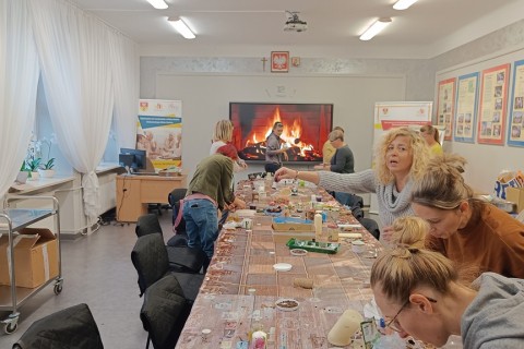 Warsztaty kreatywne  dla dorosłych - tworzenie świec