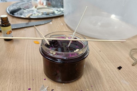 Warsztaty kreatywne  dla dorosłych - tworzenie świec