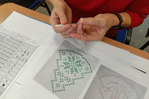 Warsztaty szydełkowania dla seniorów