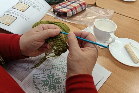 Warsztaty szydełkowania dla seniorów