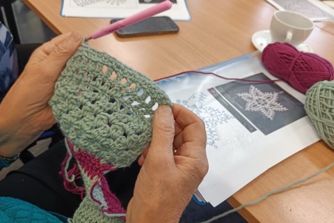 Warsztaty szydełkowania dla seniorów