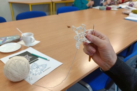 Warsztaty szydełkowania dla seniorów